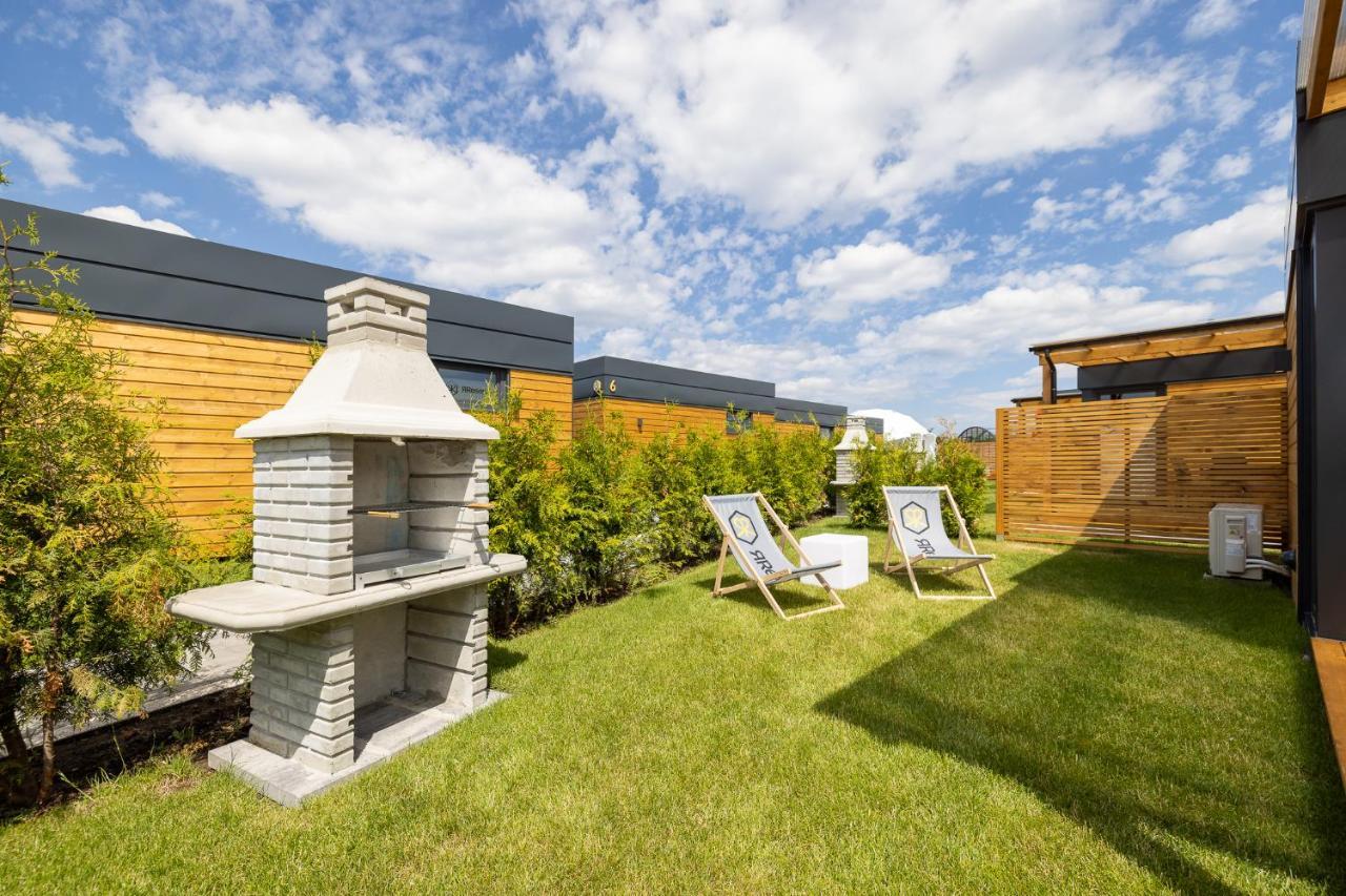 Rresort - Domki Z Krytym I Podgrzewanym Basenem, Sauna, Wifi, Parking W Cenie! Rewal Exterior photo