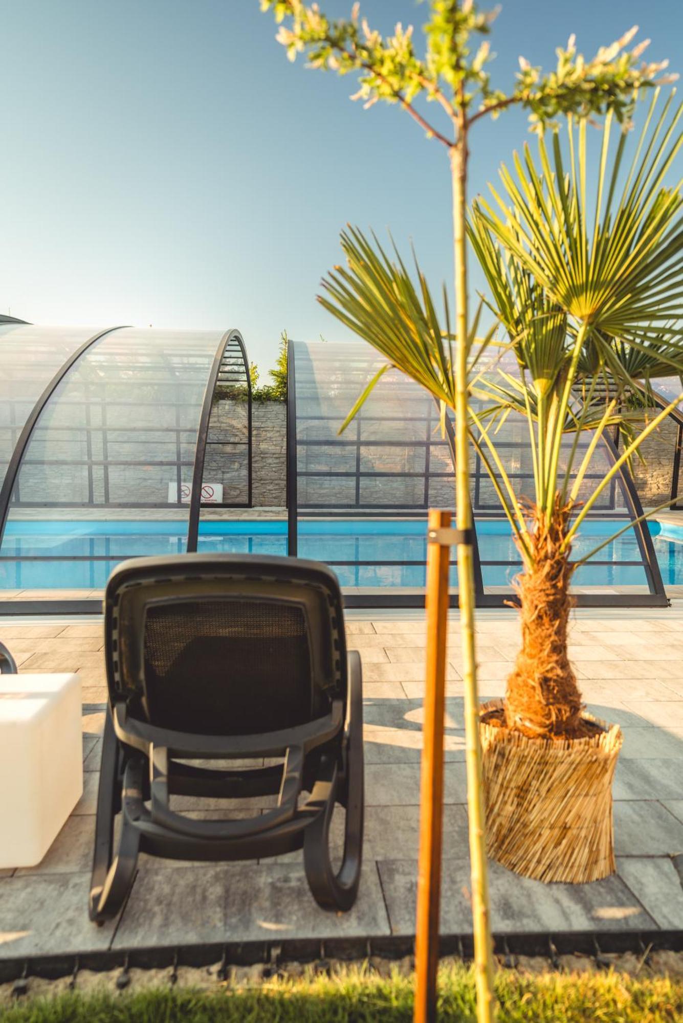 Rresort - Domki Z Krytym I Podgrzewanym Basenem, Sauna, Wifi, Parking W Cenie! Rewal Exterior photo